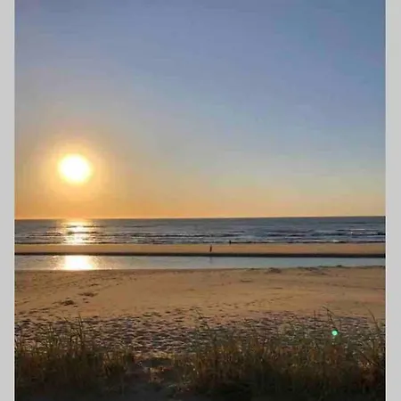 Holiday home Beachhouse Seabreeze Noordwijk